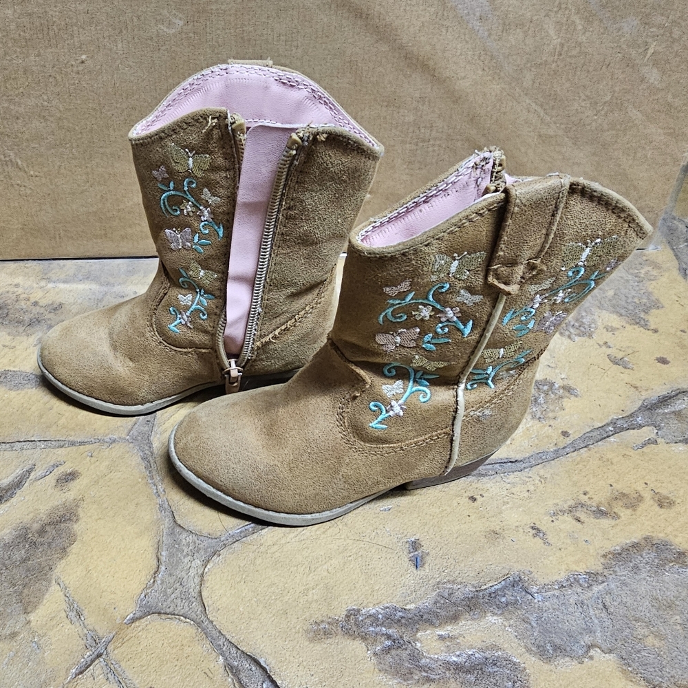 Magellan Outdoors Tan Kids Boots with Embroidery - Picture 3 of 5